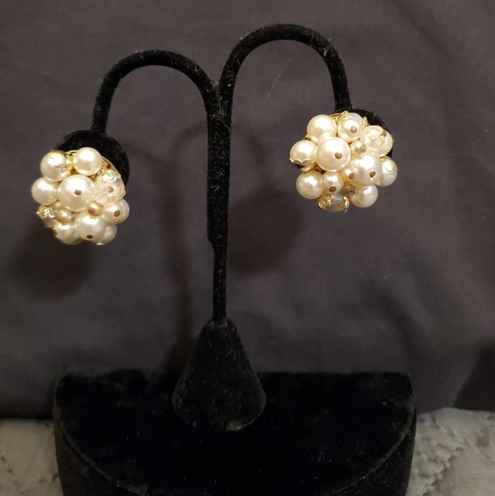 Vintage 50s/60s Clip-on Faux-Pearl Earrings